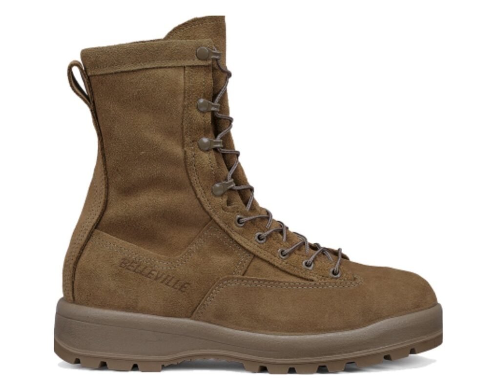 Bota militar Belleville C775 impermeable para clima frío – vista lateral